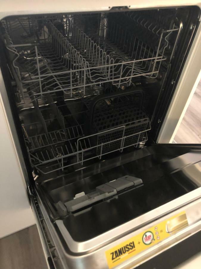 New Port Apartment نيوبورت المظهر الخارجي الصورة